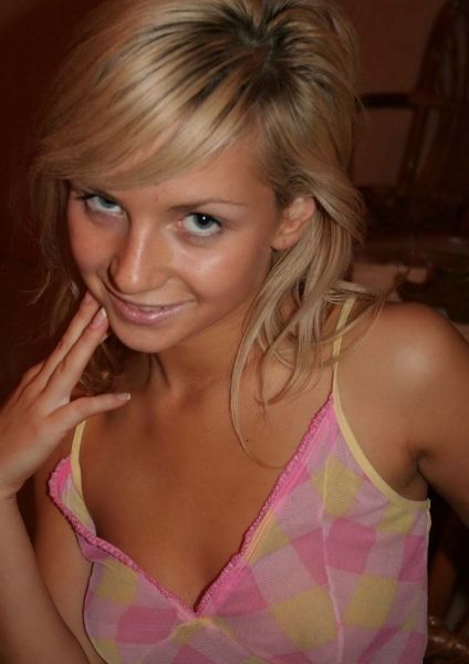 Живу в Москве, осуществляю свои услуги с удовольствием и профессионализмом. У меня есть все возможности, чтобы сделать нашу встречу незабываемой и ласковой. Я знаю, как доставить удовольствие и подарить ощущение истинной релаксации. Смотрите мои фото, они говорят сами за себя. У меня есть отличные отзывы, которые подтверждают мою квалификацию и таланты. Сделай шаг к незабываемым ощущениям, я жду тебя! 💋😘 21828, 25 лет